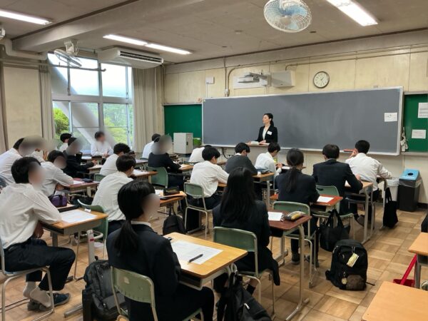 ３年生進路ガイダンスをおこないました！