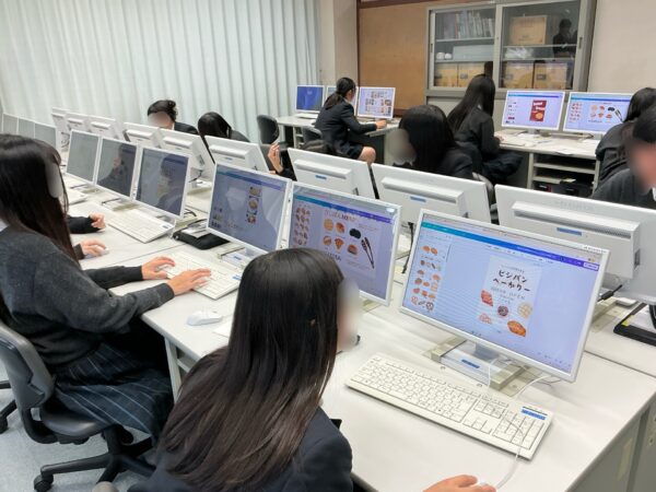 【陽友会より】ビジパン広告制作の授業見学に来られました（３年生ビジネス系列）